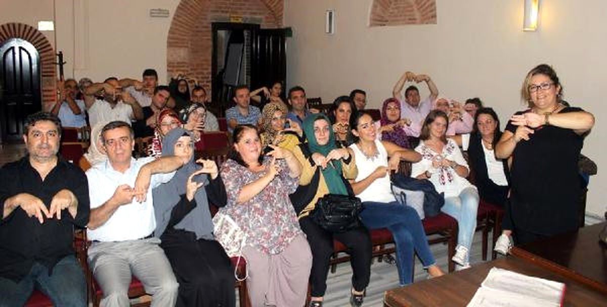 Memurlara İşaret Dili Kursu