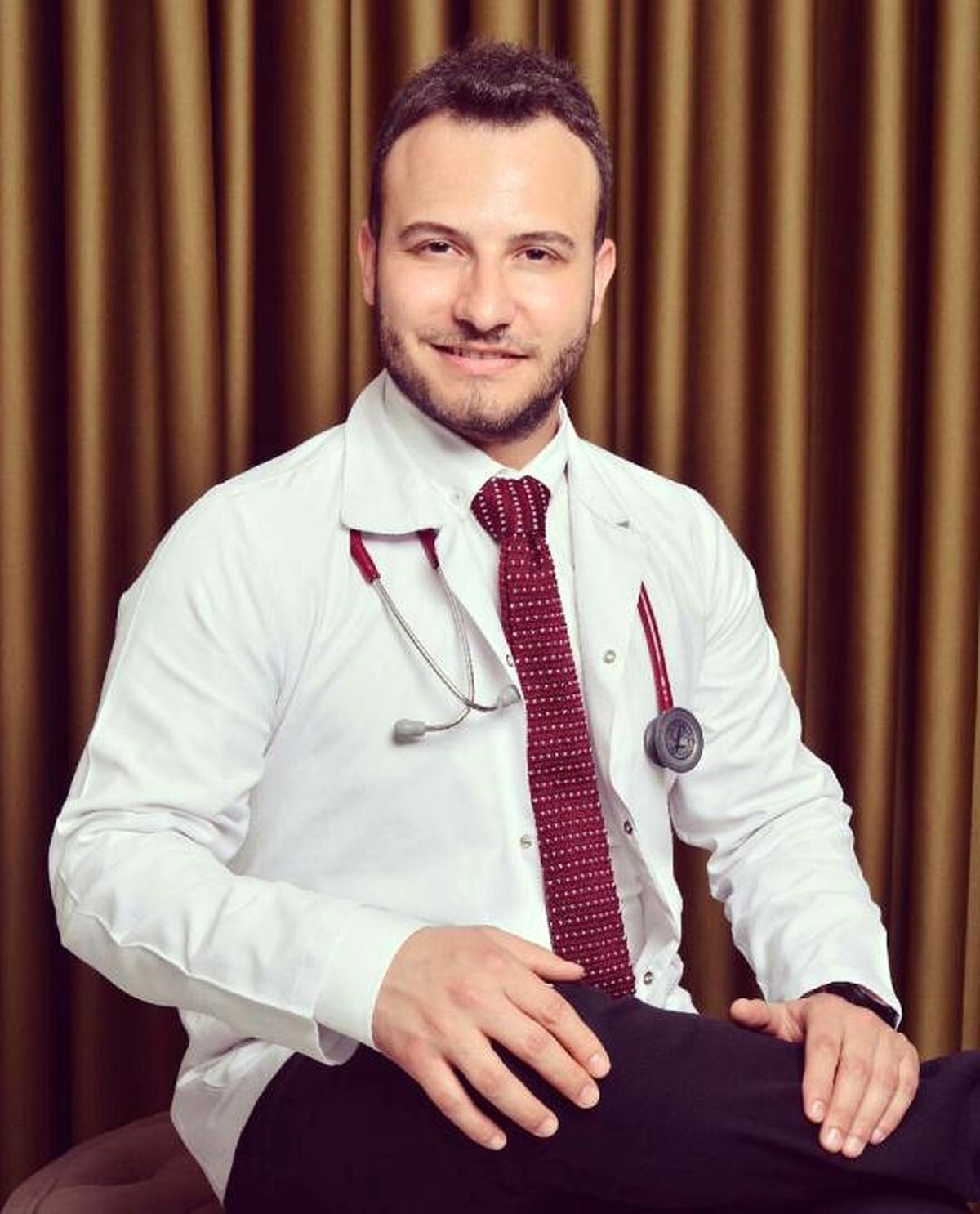 Otomobilin Çarptığı Yeni Mezun Doktor Ölümden Döndü