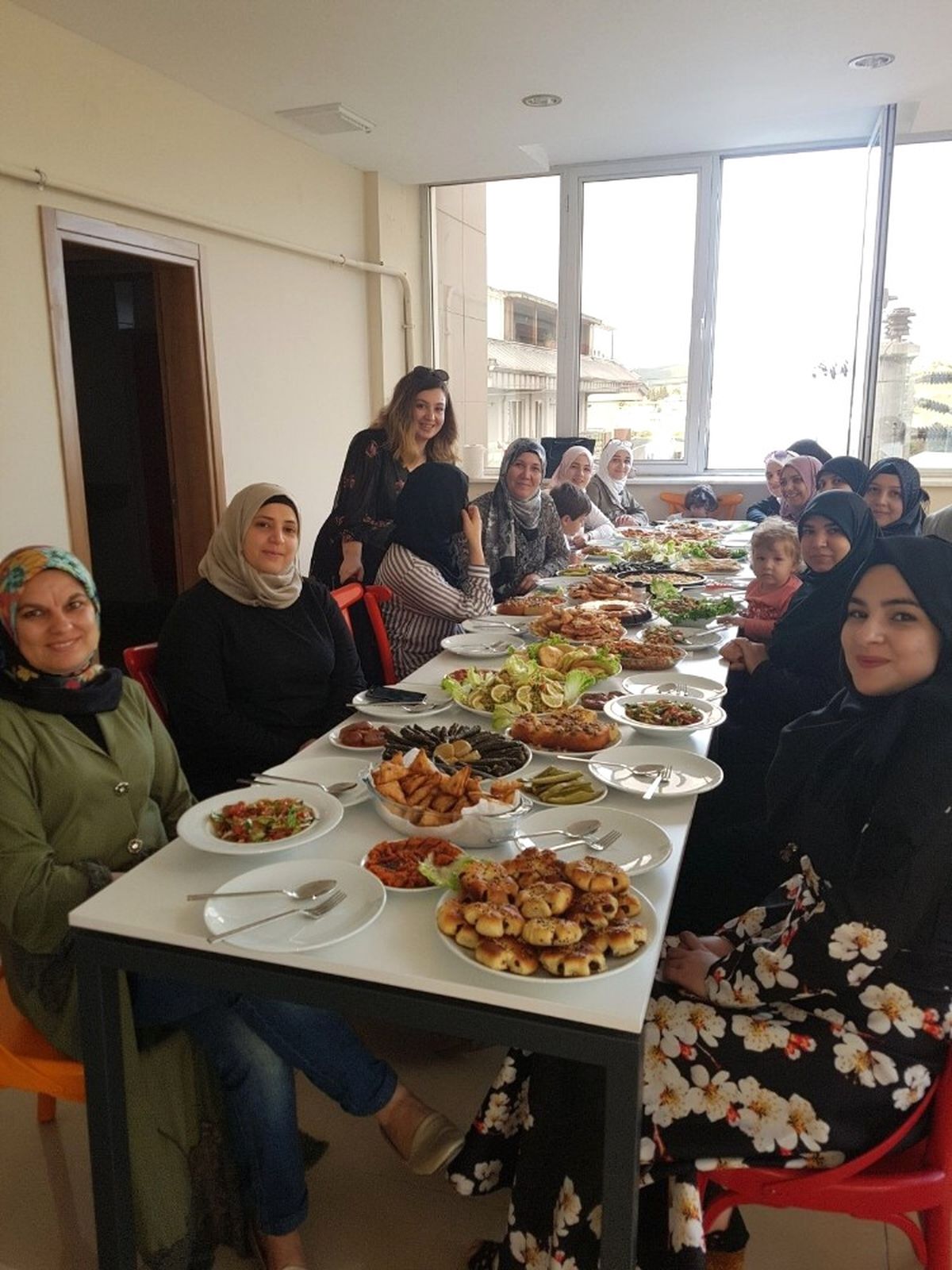 Suriyeli Kadınlardan Muhteşem Yemekler