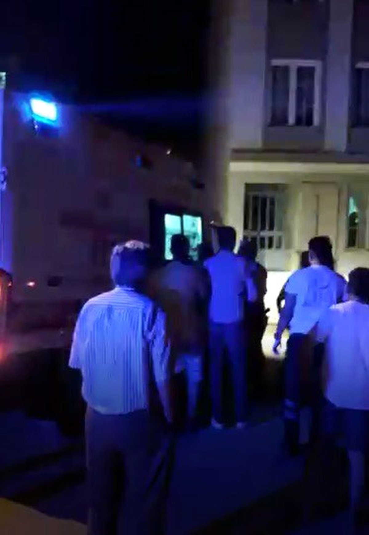 16 Yaşındaki Kıza Taciz İddiasına Mahalleli Dayağı