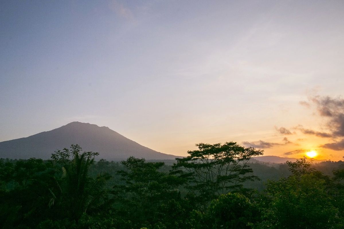 Bali\'de Yanardağ Alarmı