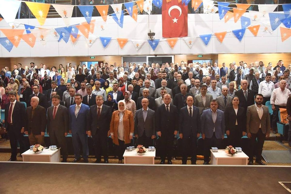 Başkan Yağcı, Bozüyük AK Parti İlçe Teşkilatı 6\'ncı Kongresi\'ne Katıldı