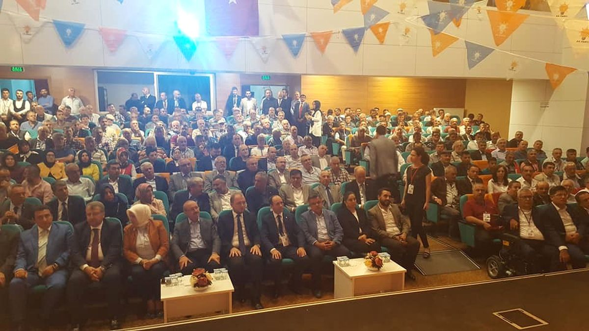 Başkan Yalçın, Bozüyük AK Parti İlçe Teşkilatı 6\'ncı Kongresi\'ne Katıldı