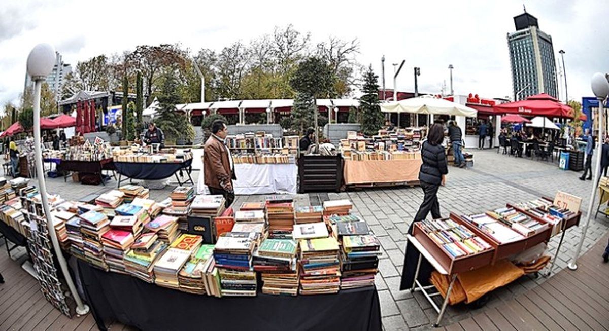 Beyoğlu, Yine "Sahaf" Kokuyor…