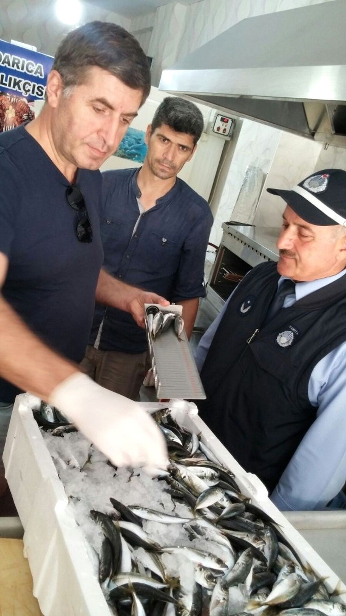 Darıca\'da Balıkçılar Denetim Altında