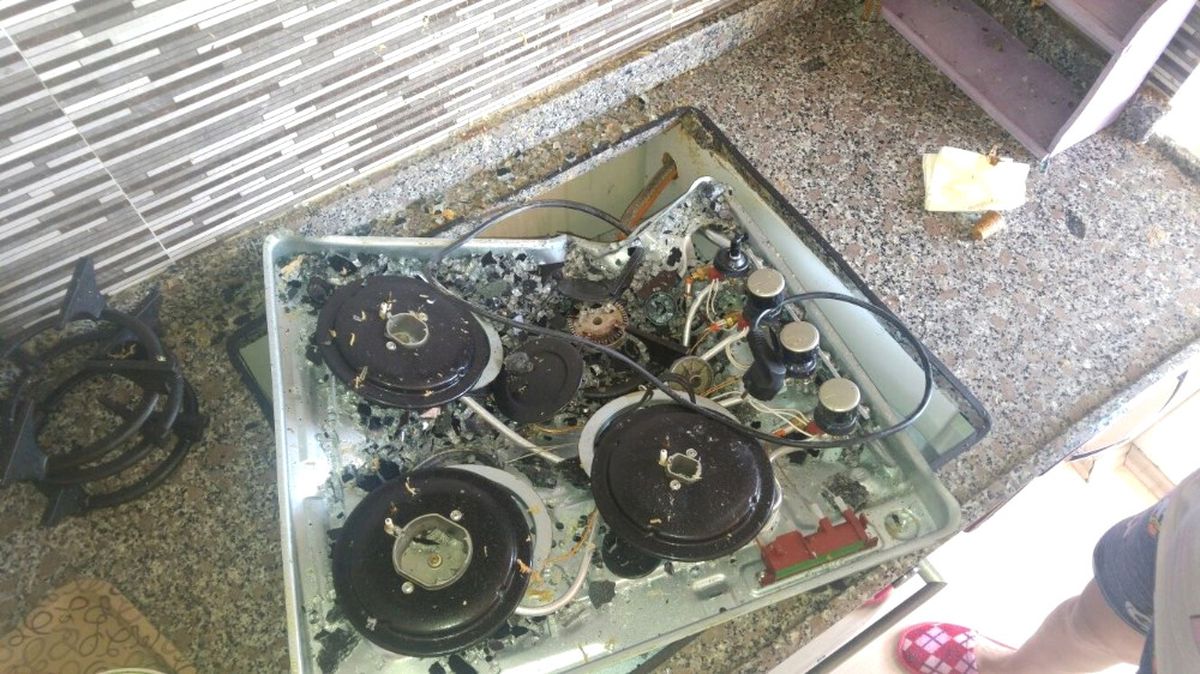 Düdüklü Tencere Bomba Gibi Patladı