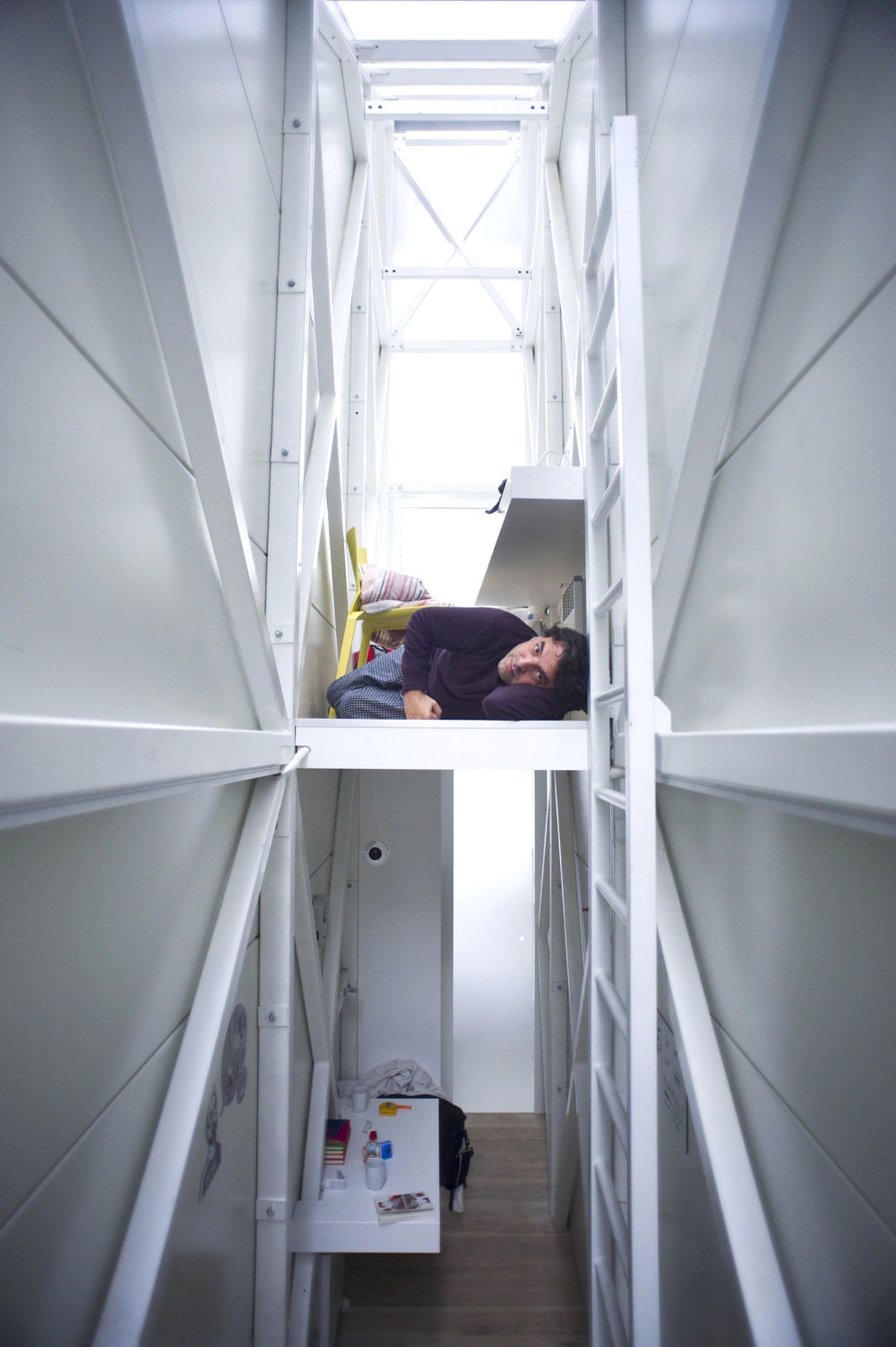Dünyanın En Küçük Evi Keret House: Genişliği 122 Santimetre