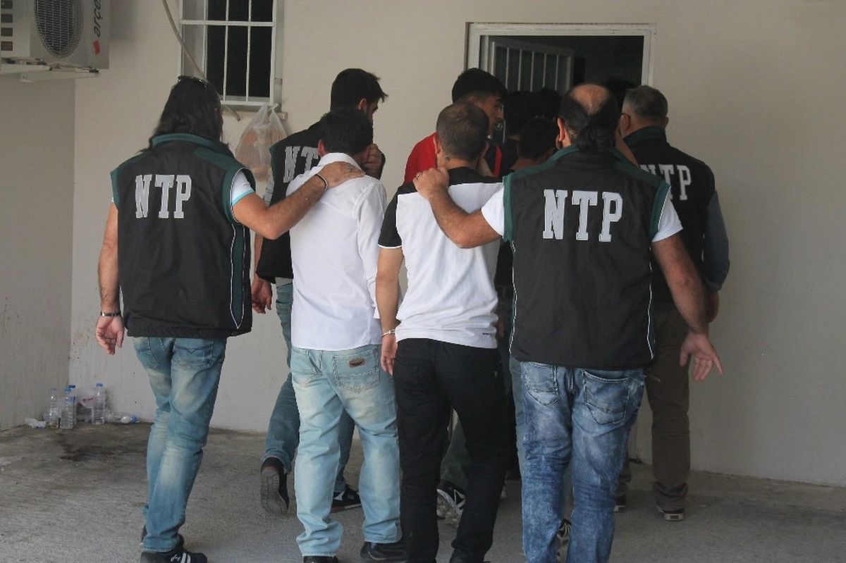 Elazığ\'da Uyuşturucu Operasyonu: 8 Şüpheli Adliyeye Sevk Edildi