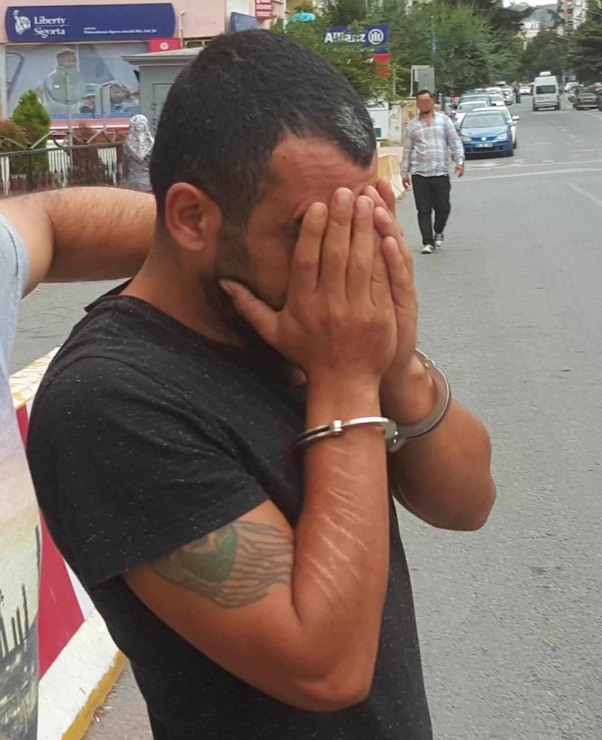 Evinde Bonzai Ele Geçen Şahıs Tutuklandı