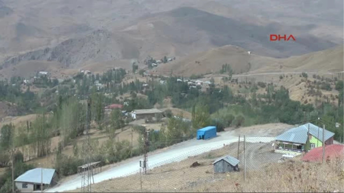 Hakkari Geçitli\'deki Patlamada 9 Yakını Ölen Cahit Erol\'un Sesini Duydular-1