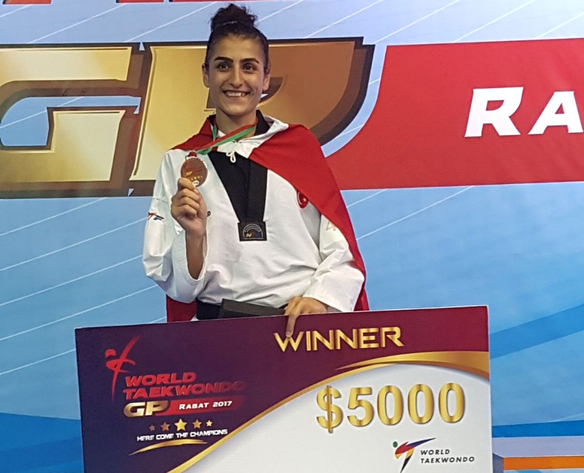 Hatice Kübra İlgün\'den Büyük Başarı