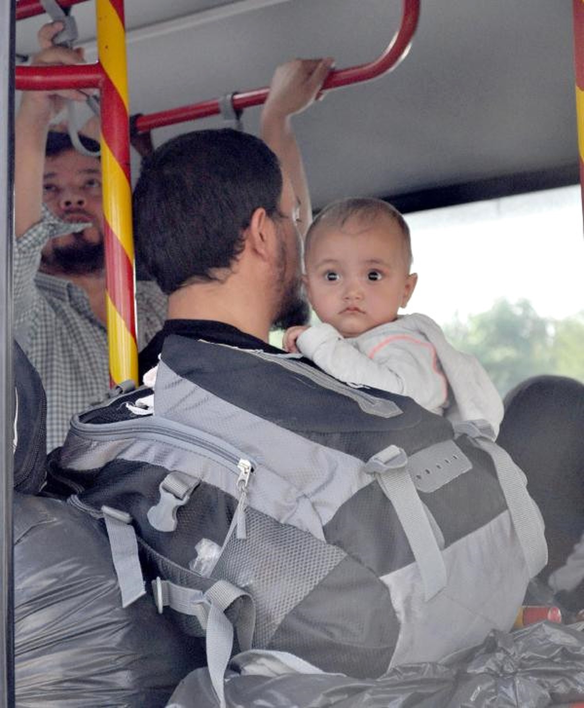 Kaçak Yollarla Gelen 130 Uygur Türkü, Kayseri\'ye Getirildi