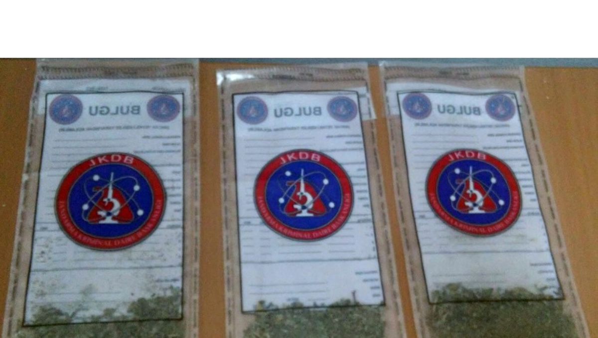 Kocaeli\'de Bir Haftada 12 Kilo Uyuşturucu Yakalandı