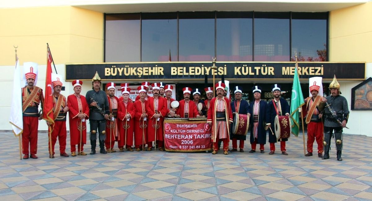 Mehteran, 10 Üniversite Öğrencisine Umut Oldu
