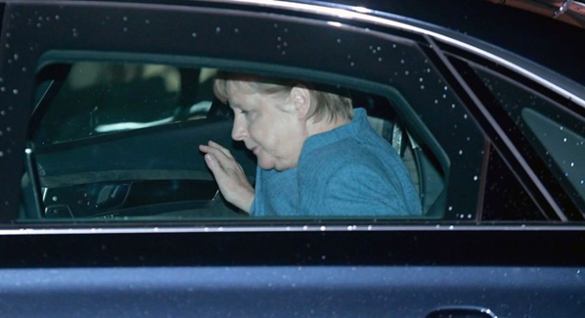Merkel, Koalisyon Kurmakta Zorlanacak