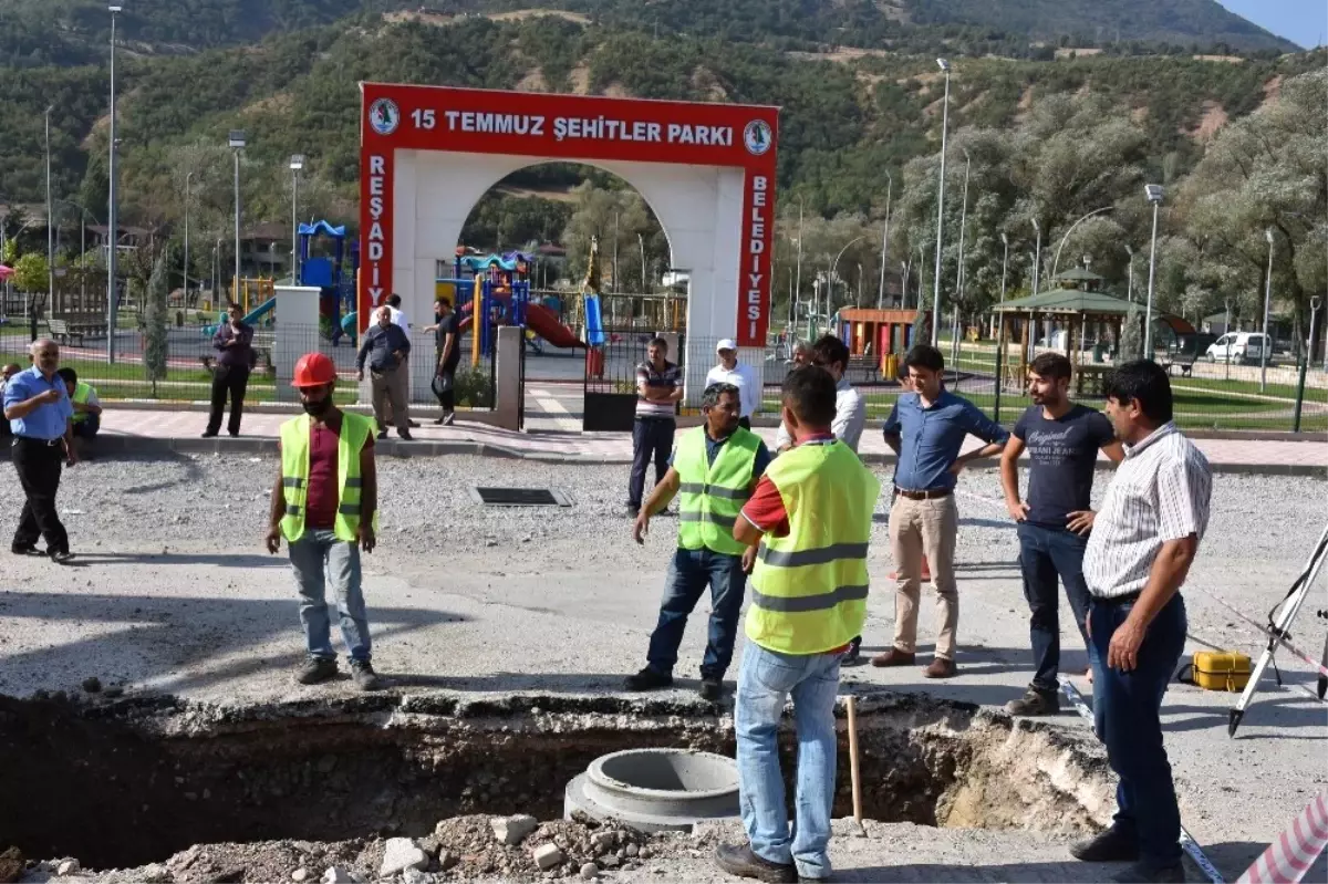 Reşadiye\'de Alt Yapı Çalışmaları