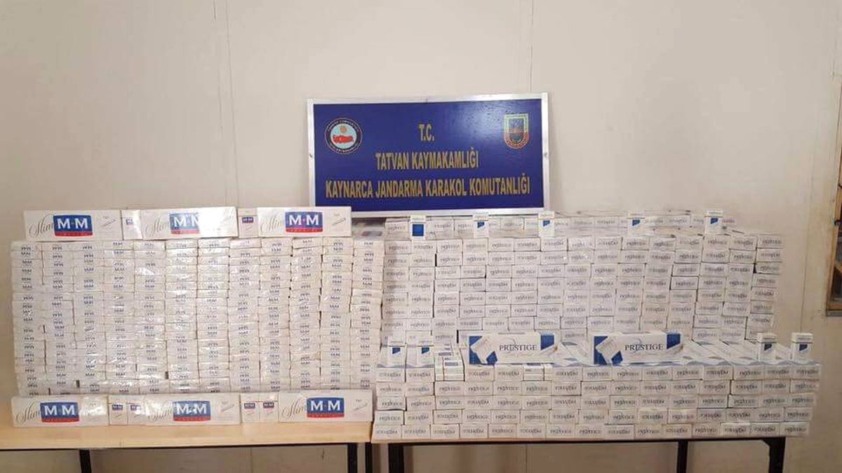 Tatvan\'da 10 Bin Paket Kaçak Sigara Ele Geçirildi