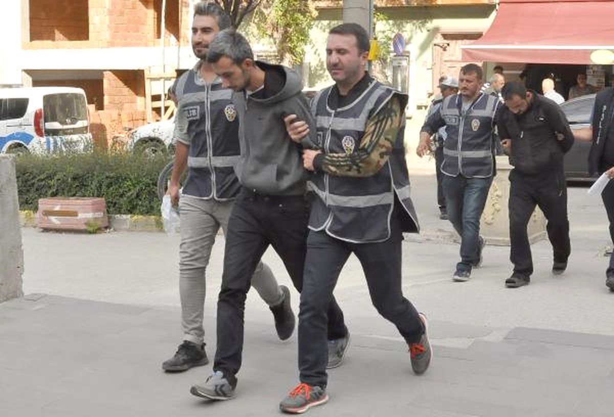 Uyuşturucu Madde Şüphelileri Adliyede