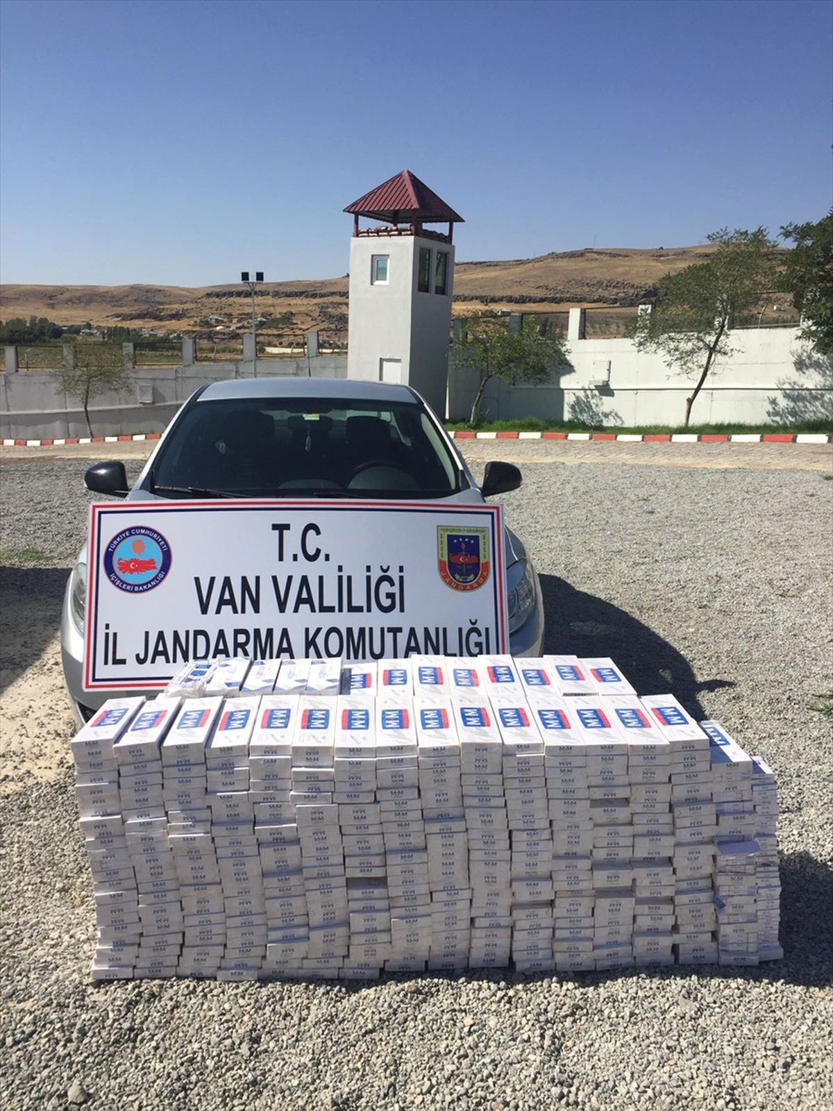 Van\'da Kaçak Sigara Operasyonu