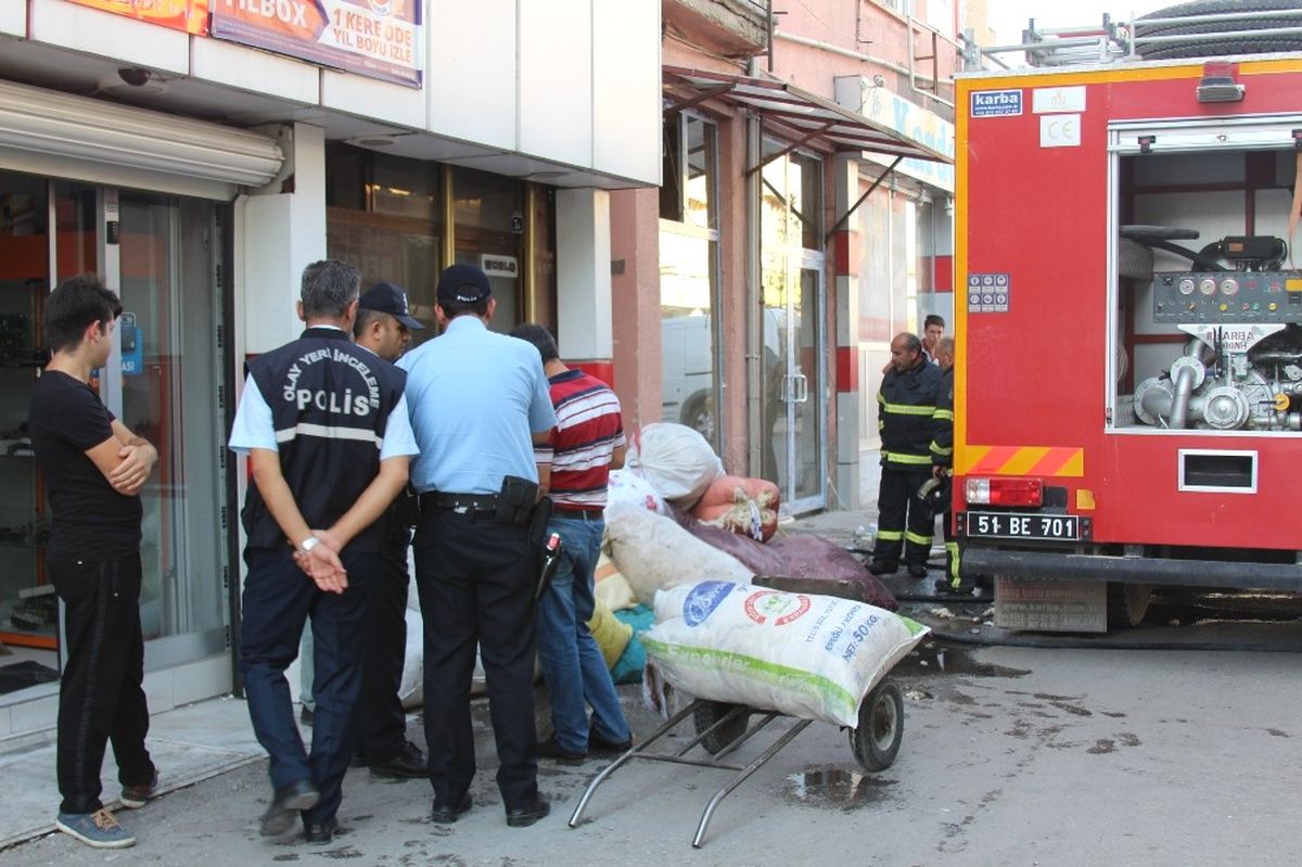 Yorgancı Deposunda Yangın Çıktı