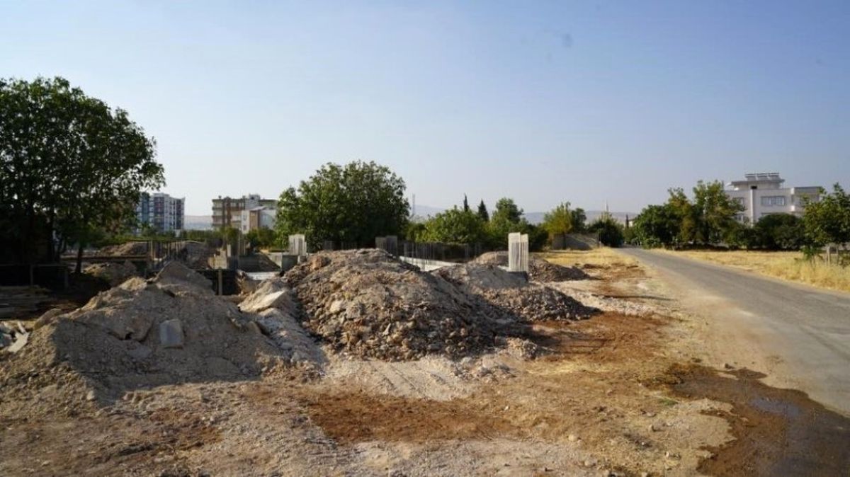 Yunus Emre Mahallesi Taziye Evi İnşaatı Devam Ediyor