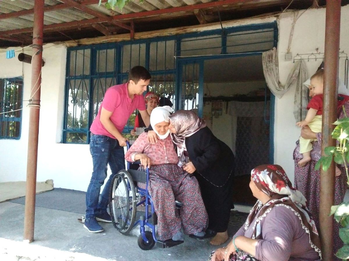 Yunusemre\'de Engeller Ortadan Kalkıyor