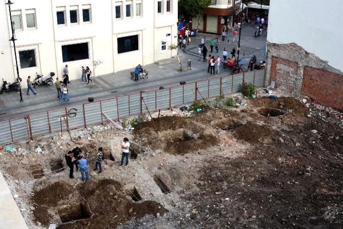 Zeminden Çıkan Eserler İnşaat Çalışmasını Durdurdu