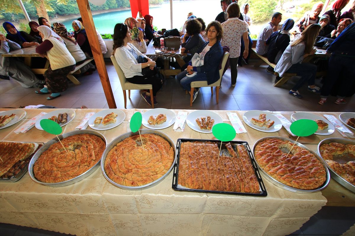 1. Amasya Çöreği Yarışması ve Tabiat Yürüyüşü