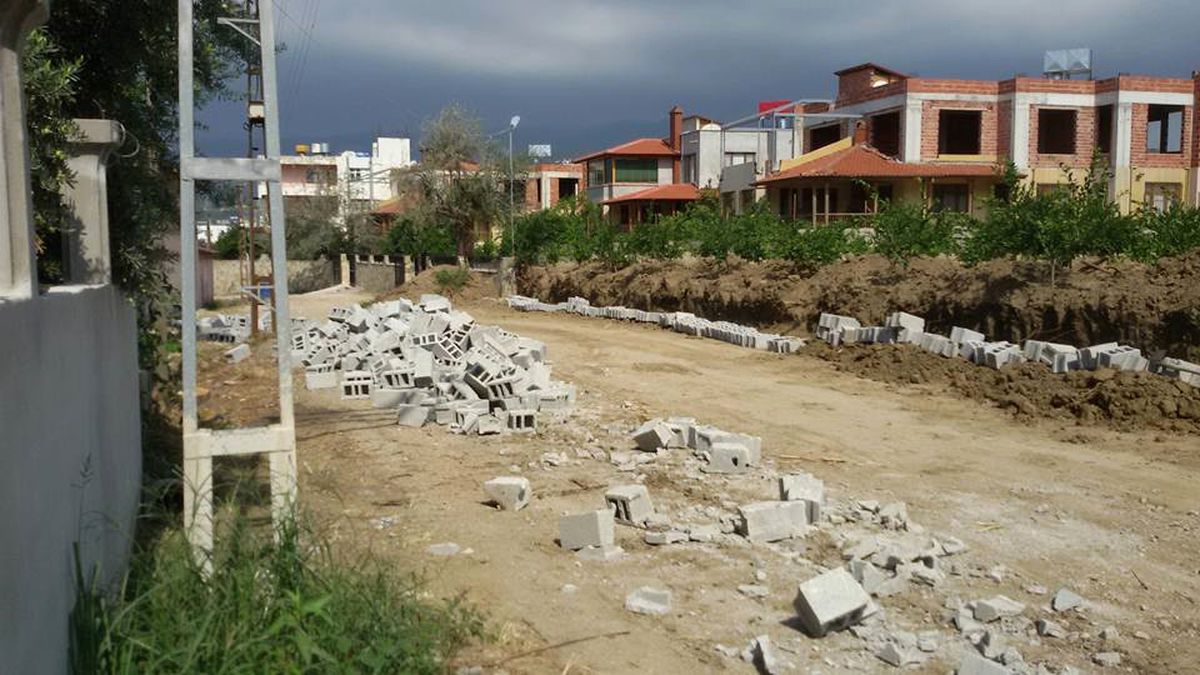 Aktepe Sokak\'ta Çalışmalar Sürüyor