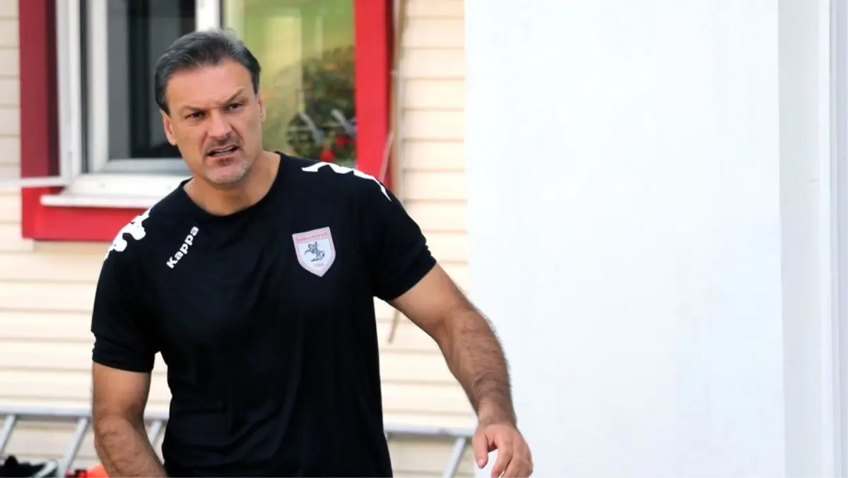 Samsunspor Teknik Direktörü Alpay Özalan İstifa Etti