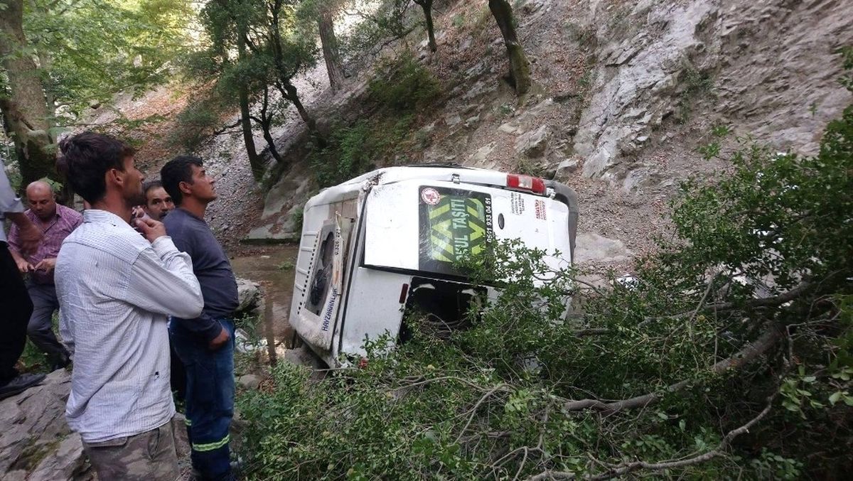 Arı Kovanlarına Bakmaya Giden Muhtar Uçurumda Ölü Bulundu