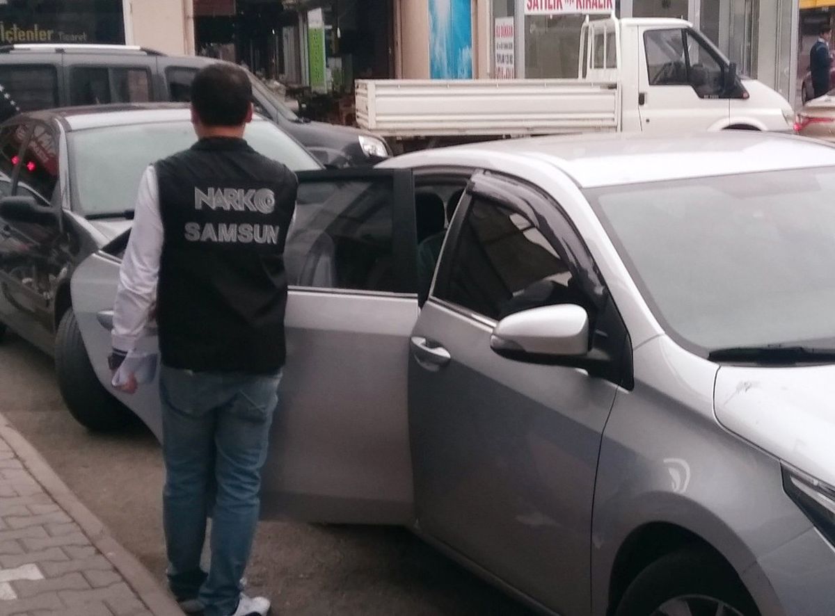 Bafra\'da Uyuşturucu Operasyonu: 9 Gözaltı