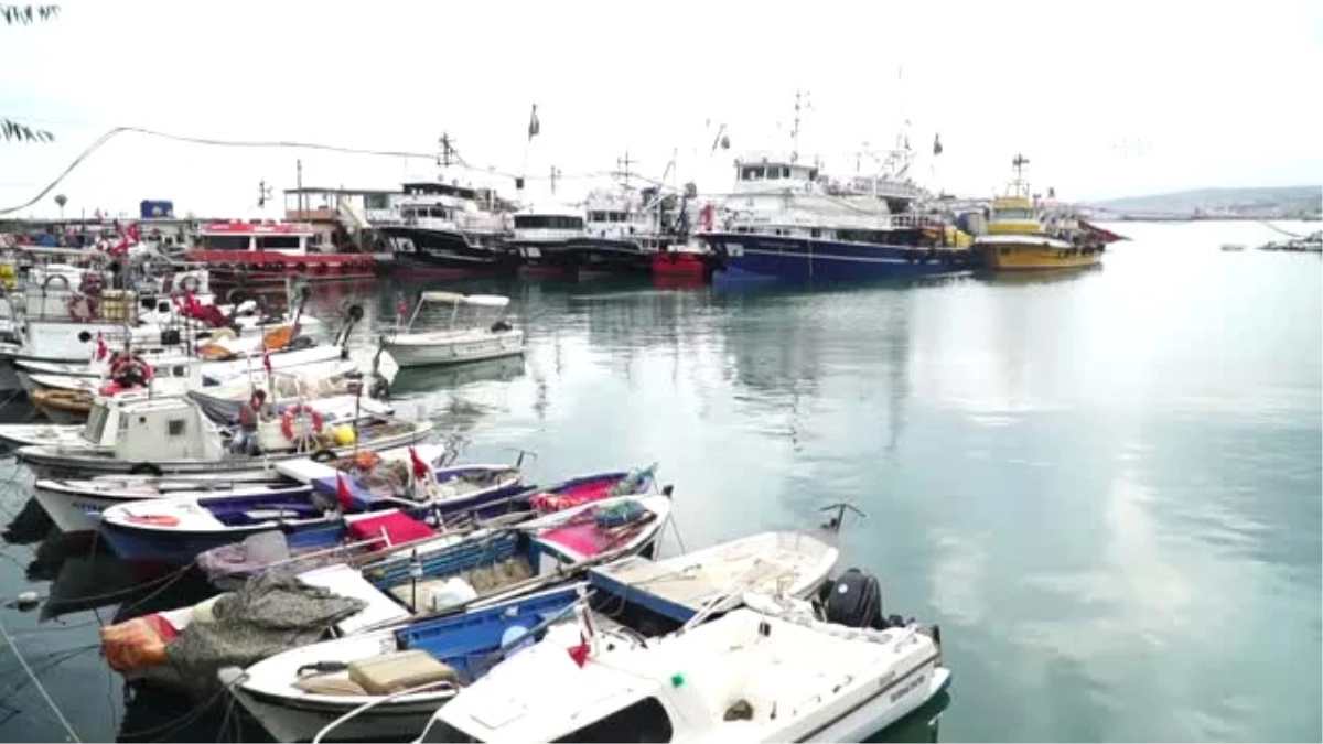 Balıkçılar Havaların Soğumasını Bekliyor