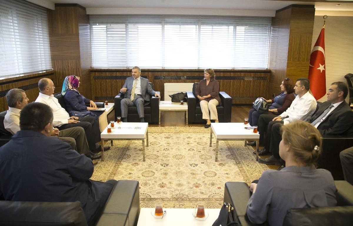 Büyükşehir Projeleri Örnek Alınıyor