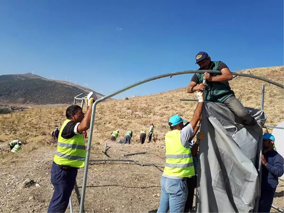 Dinar\'daki Tarihi Roma Tiyatrosu İçin Kazı Çalışması Başlıyor