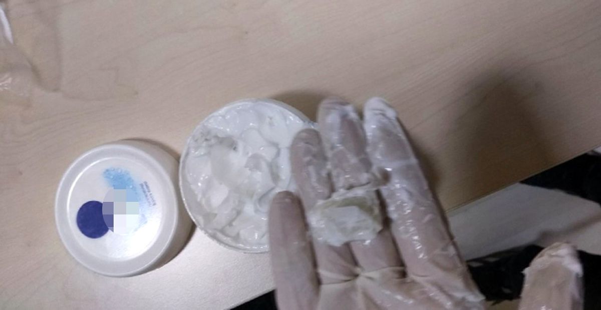 El Kreminden Uyuşturucu Çıktı