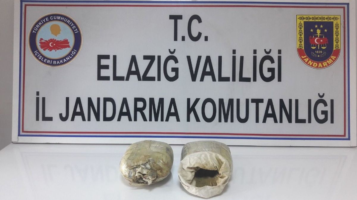Elazığ\'da 2 Şüpheli 2,5 Kilogram Toz Esrarla Yakalandı