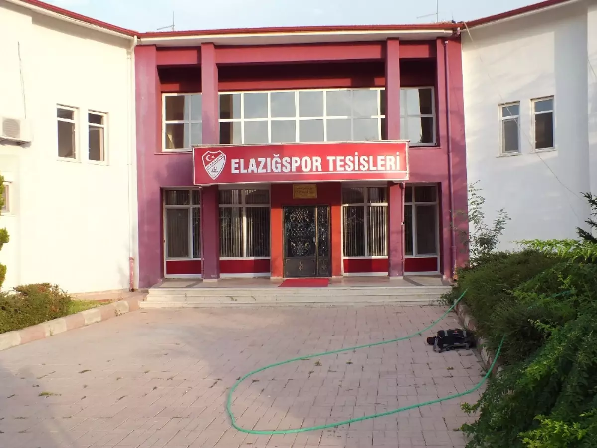 Elazığspor\'un Elektriği Kesildi