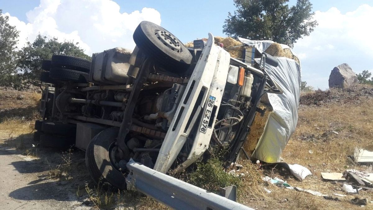 Gediz\'de Trafik Kazası: 1 Yaralı