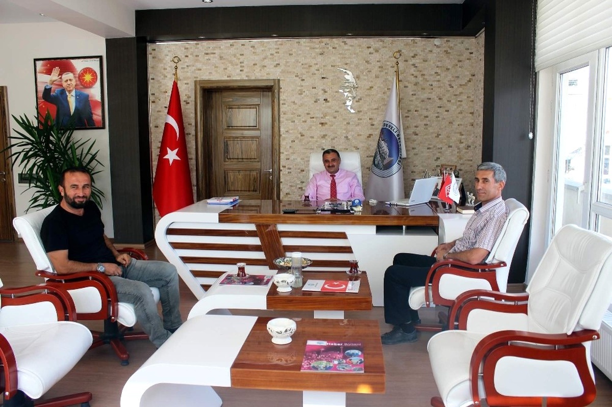 Güney Aşağı Mahallesinden Teşekkür Ziyareti