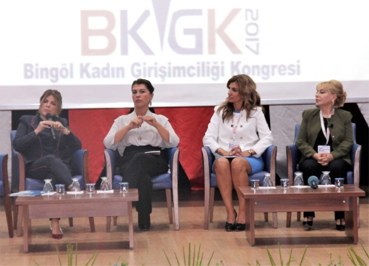 İş Kadınları \'Türkiye\'nin Girişimci Kadın Gücü\'nü Anlattı