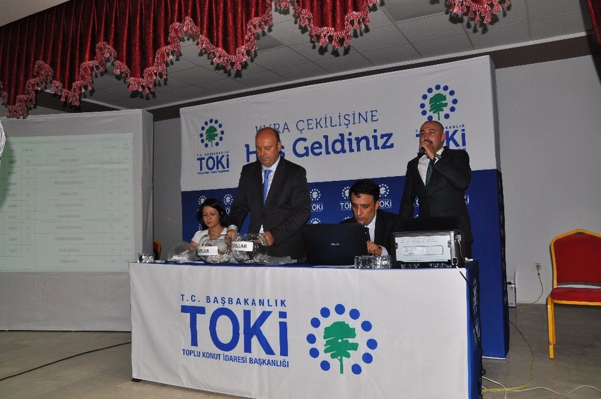 İslahiye Fevzipaşa TOKİ Evleri 2.etap Kura Çekilişi Yapıldı.