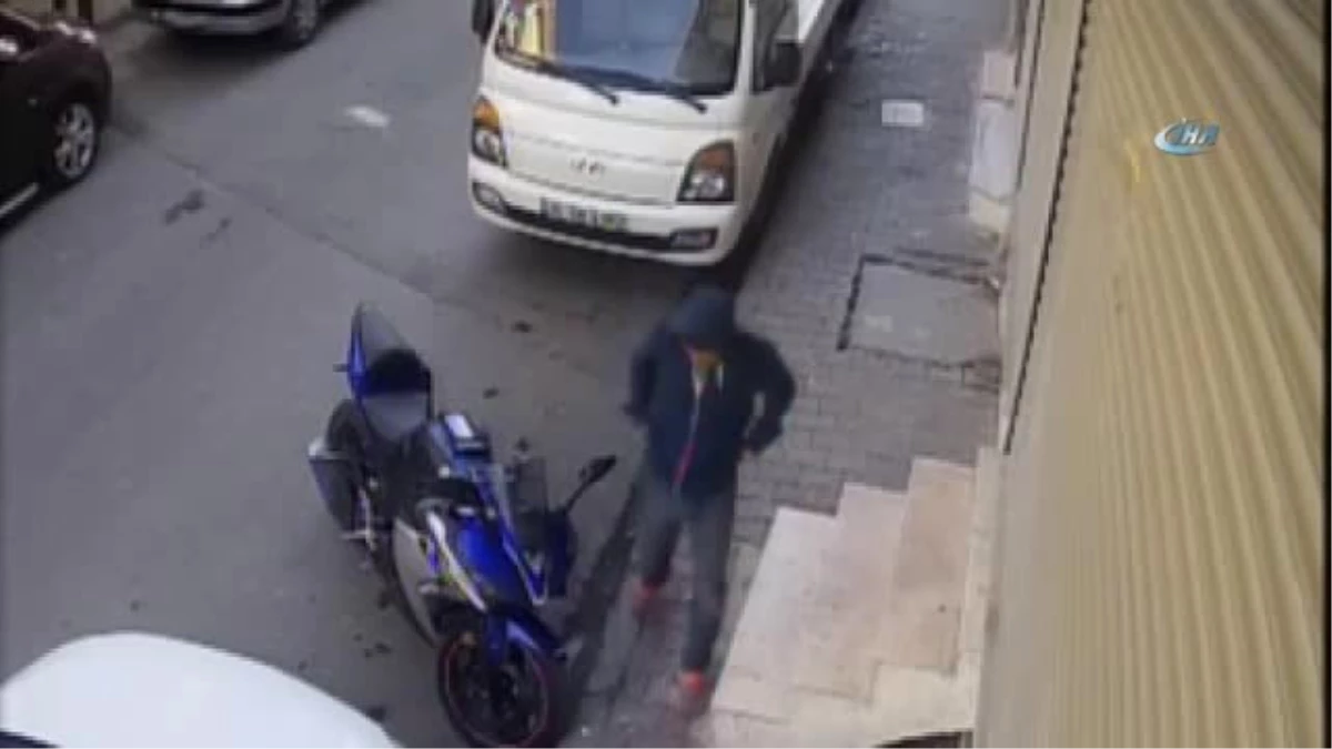 İstanbul - Özel)motosiklet Hırsızları Güvenlik Kamerasında