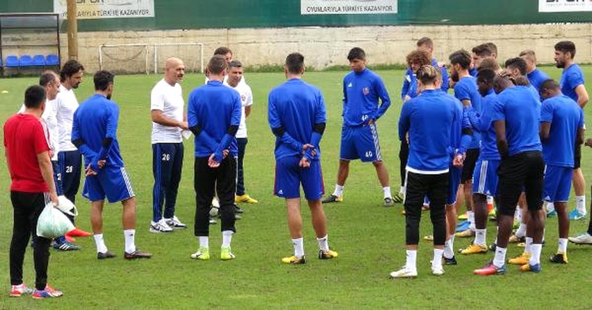 Kardemir Karabükspor, Galatasaray Maçına Altyapı Antrenörü ile Çıkacak