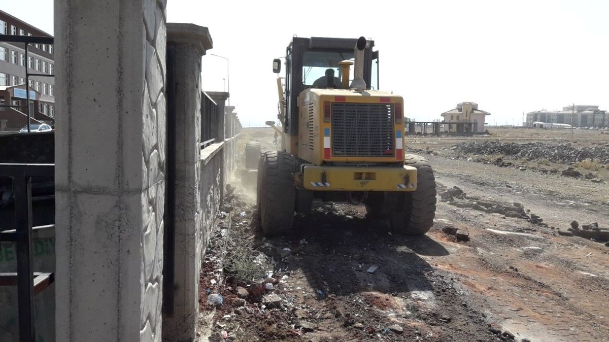 Kars Belediyesi\'nin Yol Çalışmaları Devam Ediyor