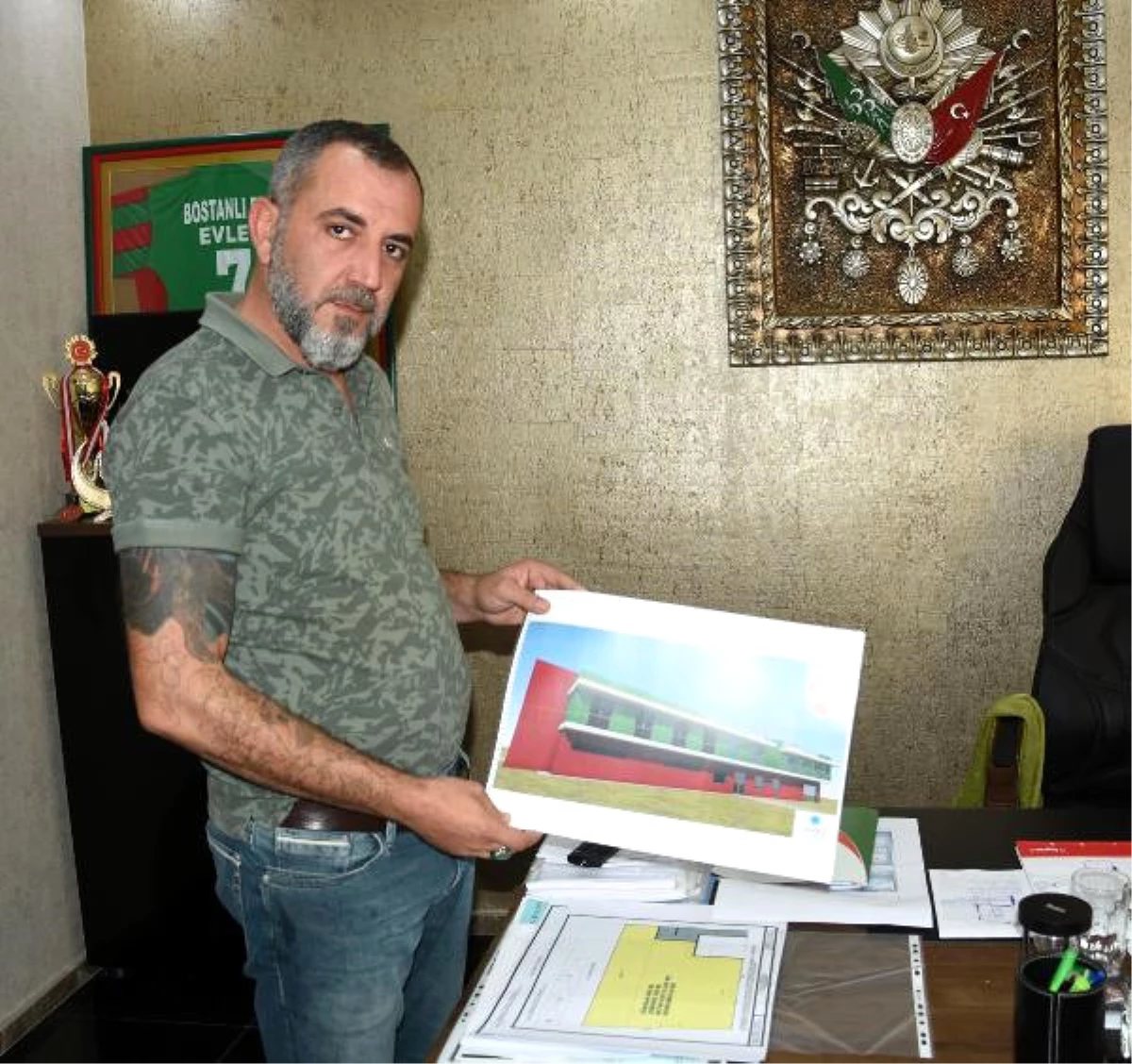 Karşıyaka\'da Futbol Şube Başkanı Şevket Pehlivan, İstifasını Açıkladı