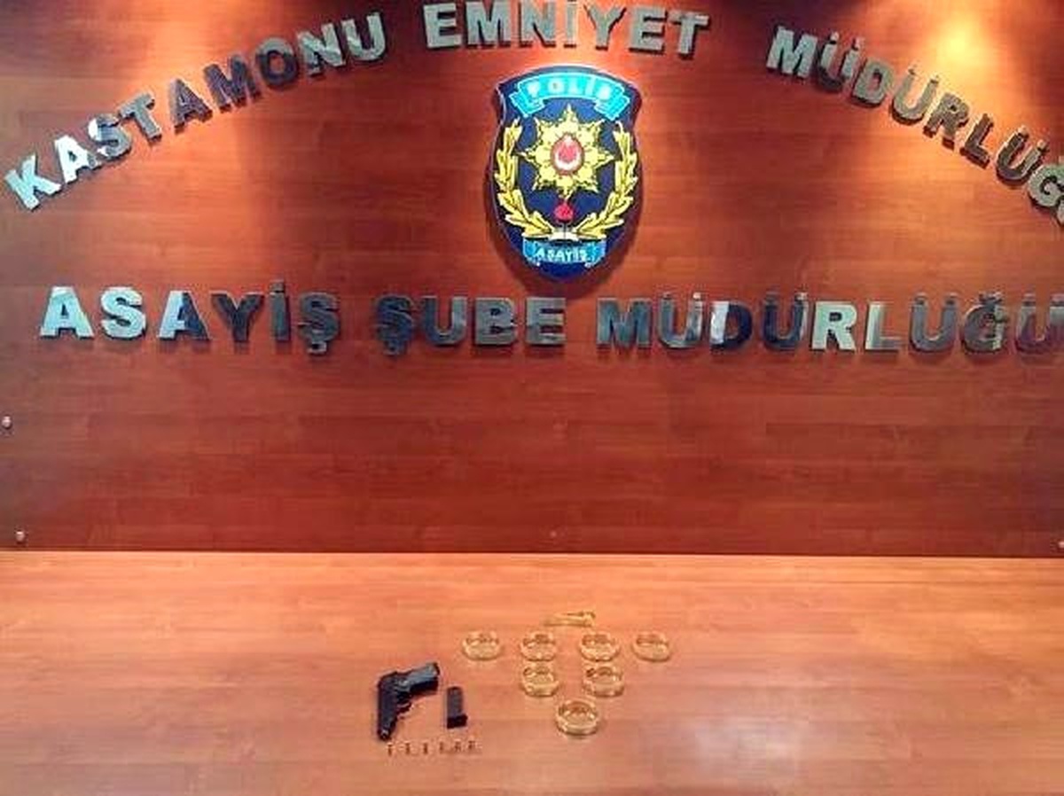 Kastamonu\'da Kuyumcuyu Dolandıran Zanlı Yakalandı