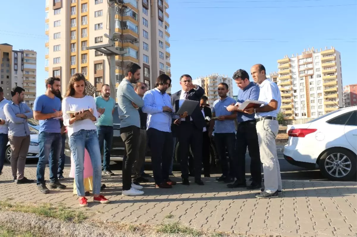 Kayapınar İlçesinde Park Yapımları Sürüyor