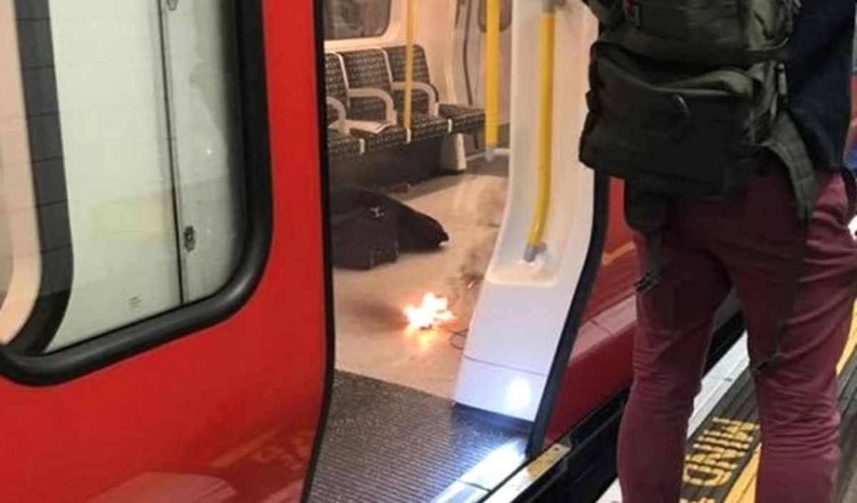 Londra\'da Bomba Paniği