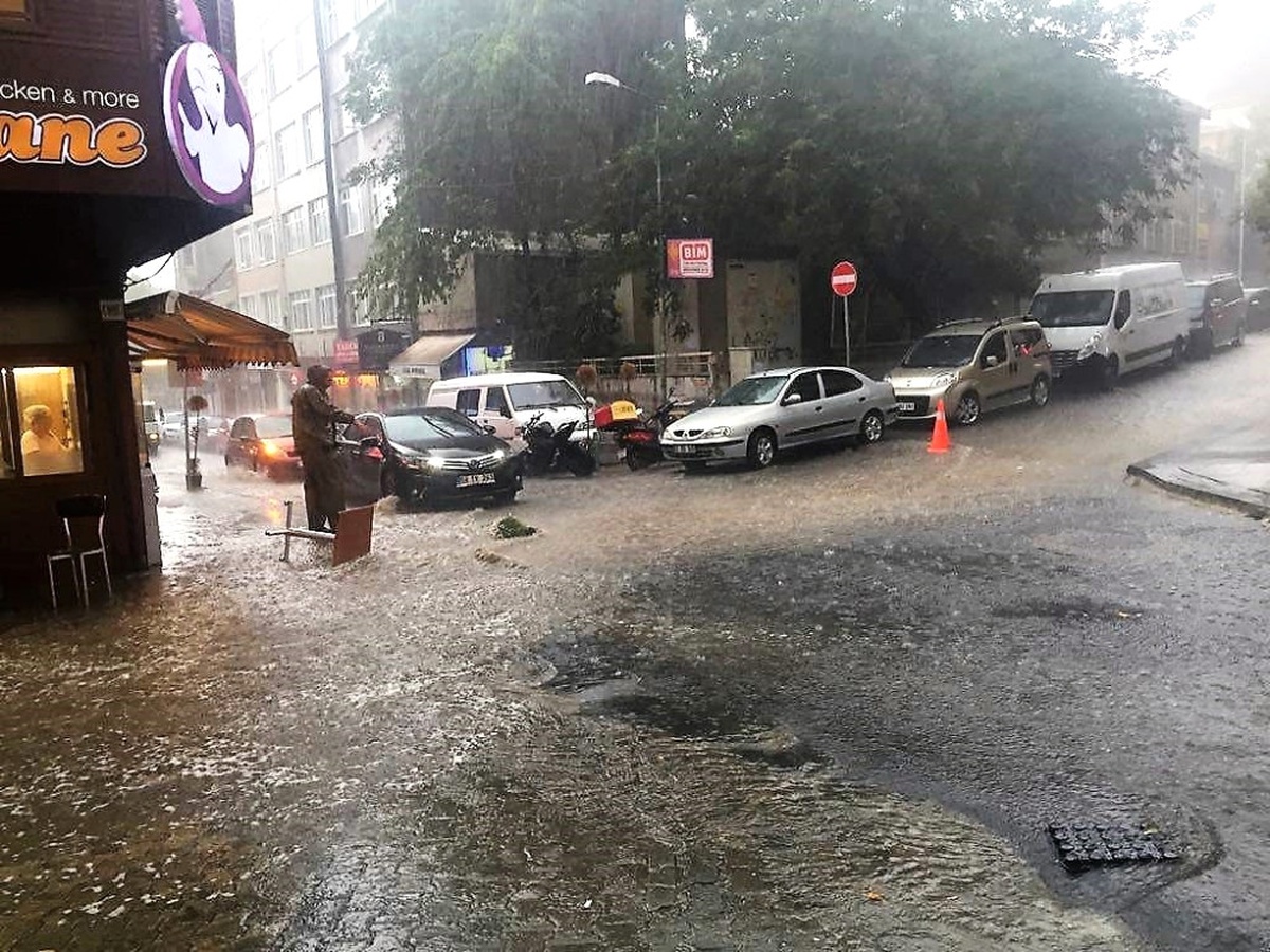 Meteoroloji Uyarmıştı Akşam Saatlerinde Geldi
